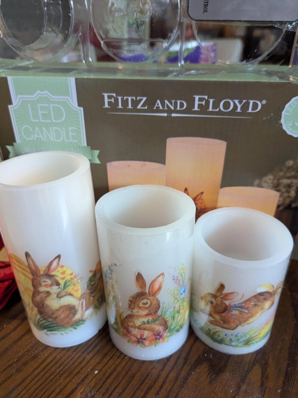 Fitz and Floyd 3 Bunny Led Candle Set with remote